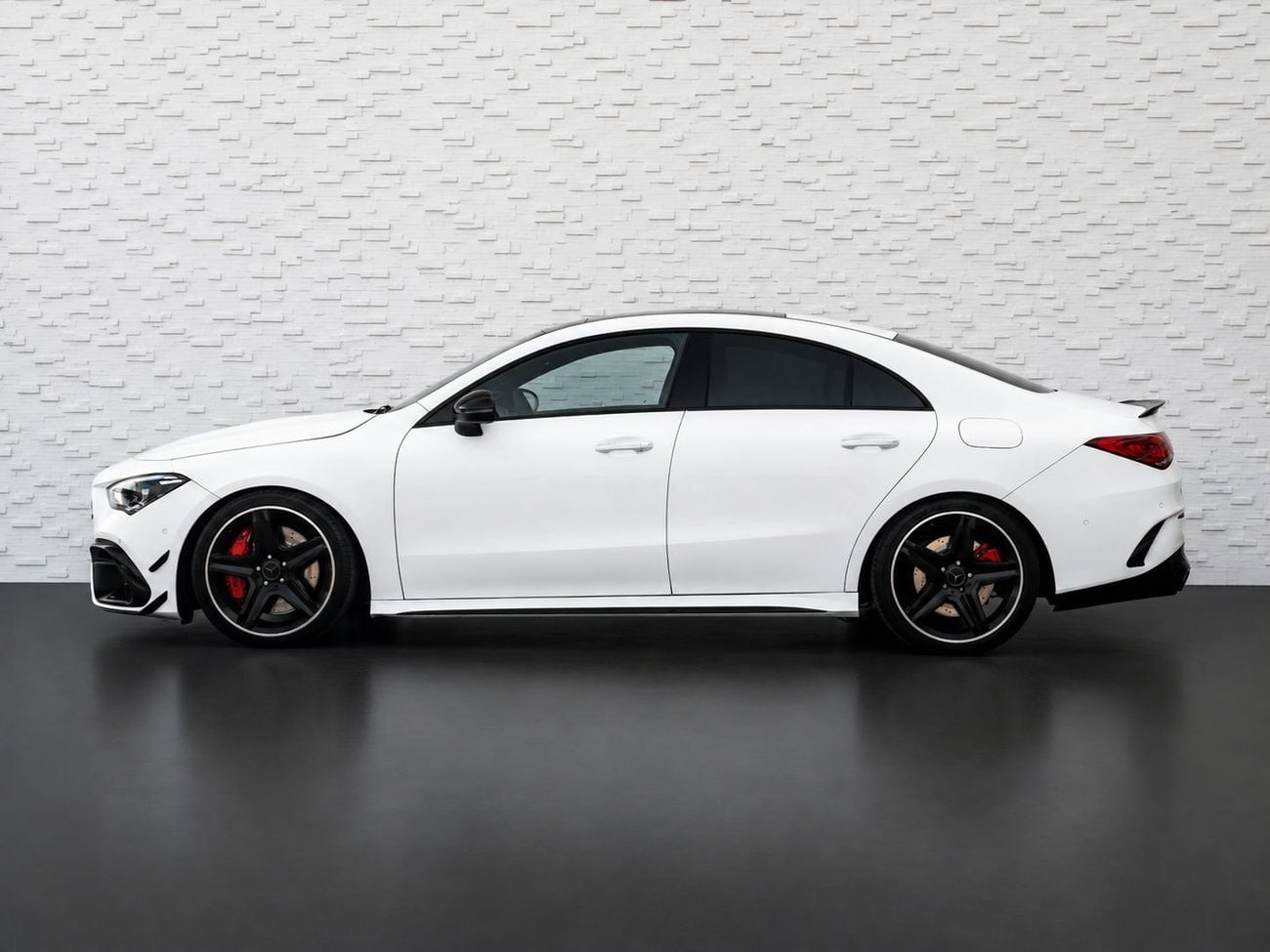 Mercedes Benz CLA 45 AMG STD