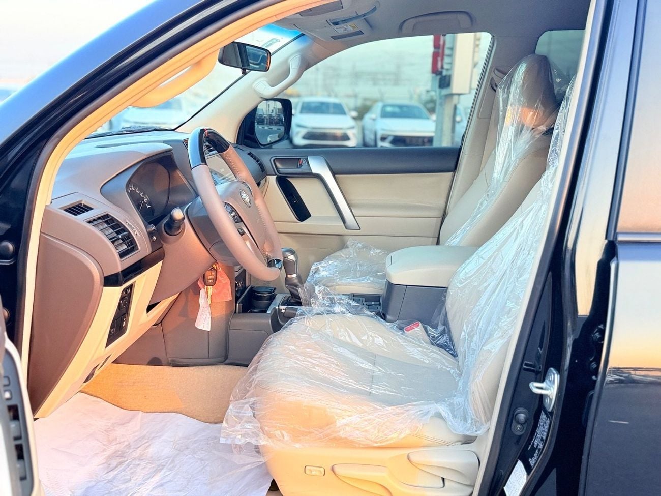 Toyota Prado Toyota Prado years 2020 V4 2.7 VXR petrol