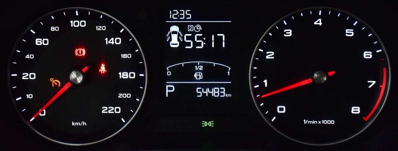 MG 5 EXCELLENT DEAL for our MG 5 ( 2024 Model ) in Silver Color GCC Specs