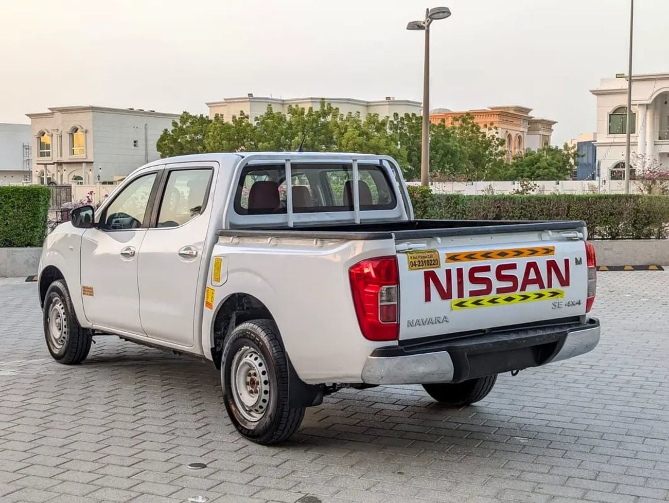 Nissan Navara GCC 4X4 V4 2.5L AUTOMATIC LOW MILEAGE IN EXCELLENT CONDITION