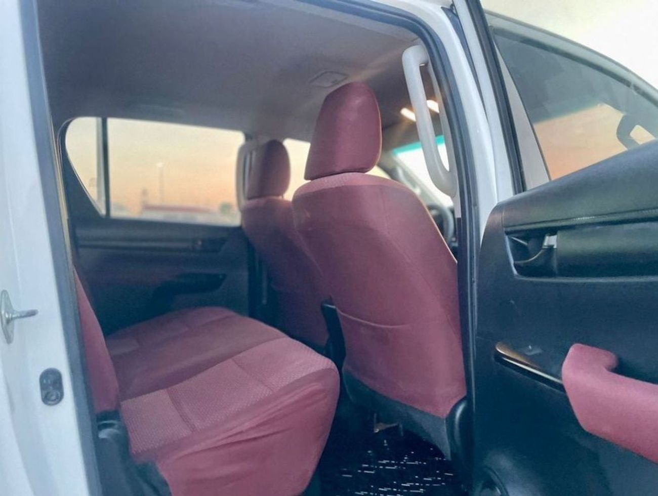 Toyota Hilux 2020 Toyota Hilux GLS 2.7L V4 - 4x4 AWD - Patrol Automatic - Power Windows -