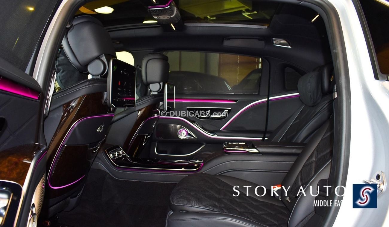 مرسيدس مايباخ S680 مايباخ V12