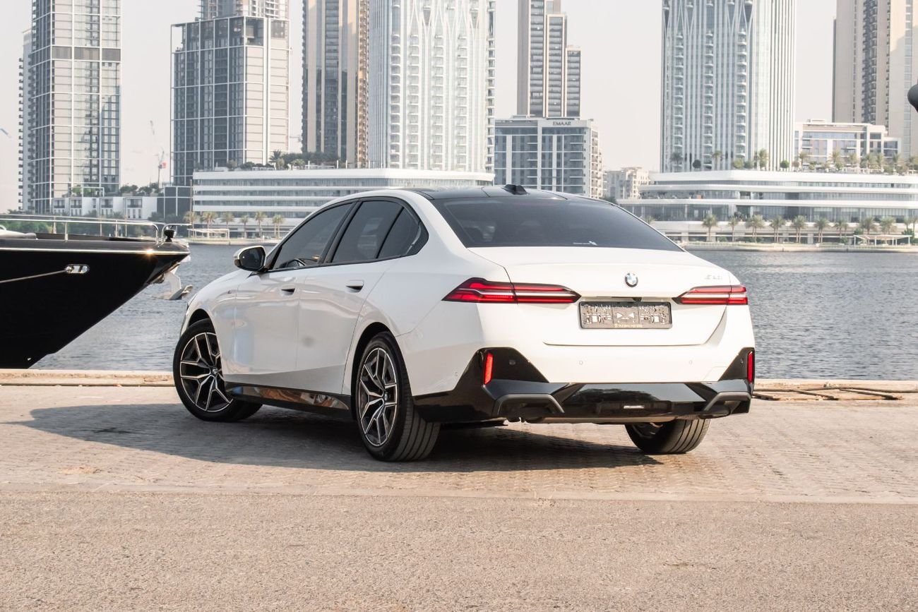 بي أم دبليو 520i M KIT