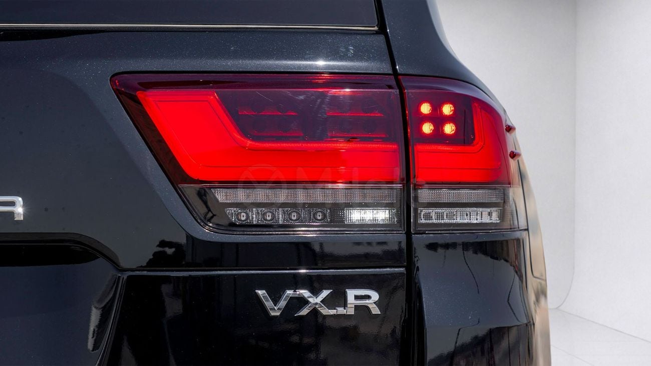 Toyota Land Cruiser VXR