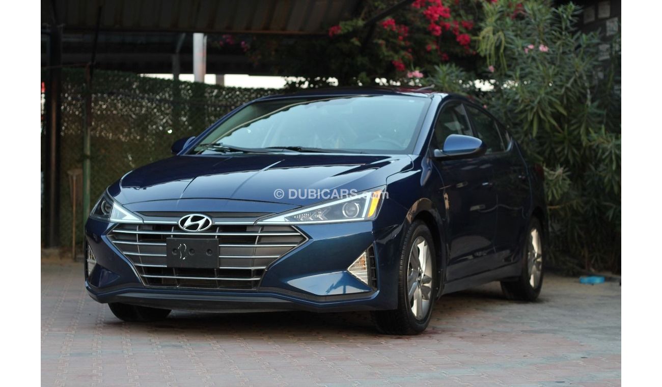 Used Hyundai Elantra Base 2020 for sale in Dubai - 691461