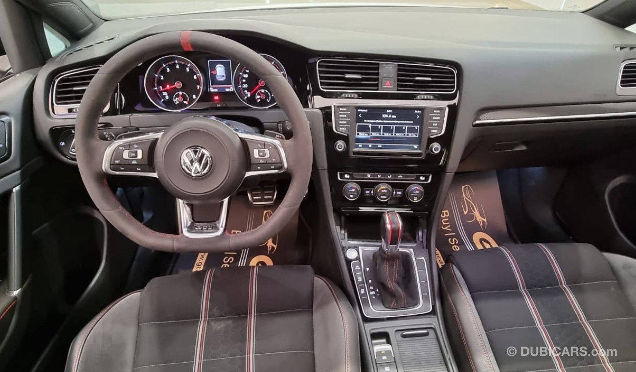 Volkswagen Golf 2017 Volkswagen GTI Clubsport, Warranty, Full VW Service History, Low KMS, GCC