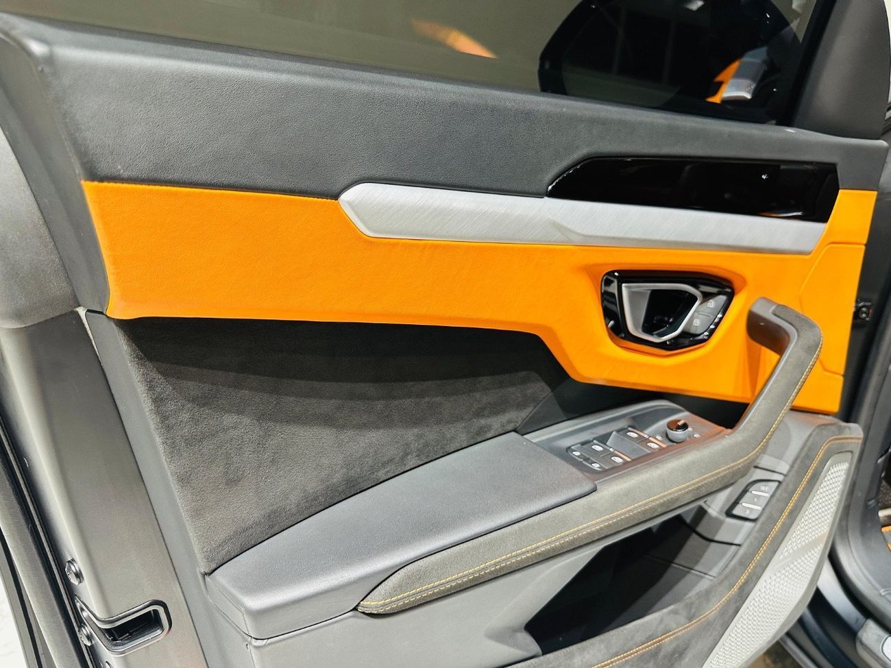 لامبورغيني اوروس S 4.0T V8