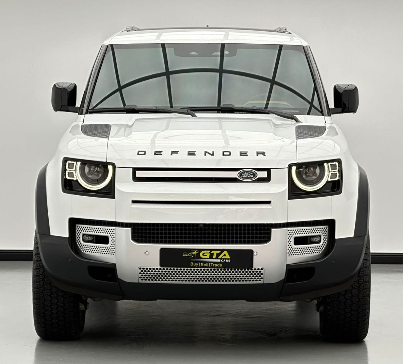 Land Rover Defender P400 90 HSE 3.0L (5 Seater) 2023 Land Rover Defender 90 HSE P400, 2027 Range Rover Warranty + Servic