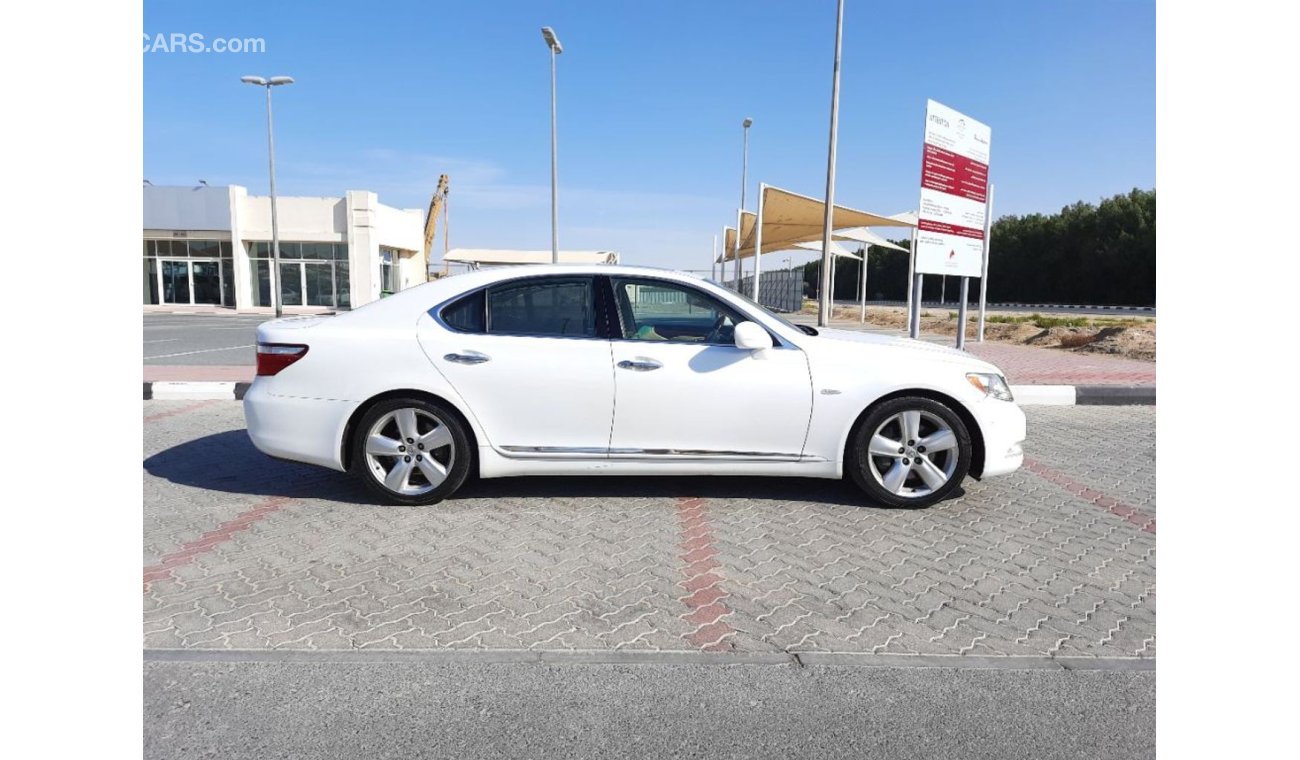 Lexus LS460 Lexus LS460 GCC Full options for sale