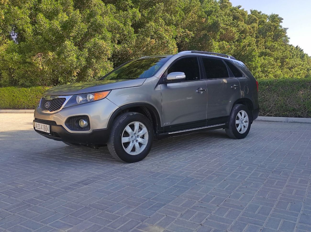 كيا سورينتو Base 3.3L AWD Kia Sorrento 2013 usa V6 7 seater full automatic