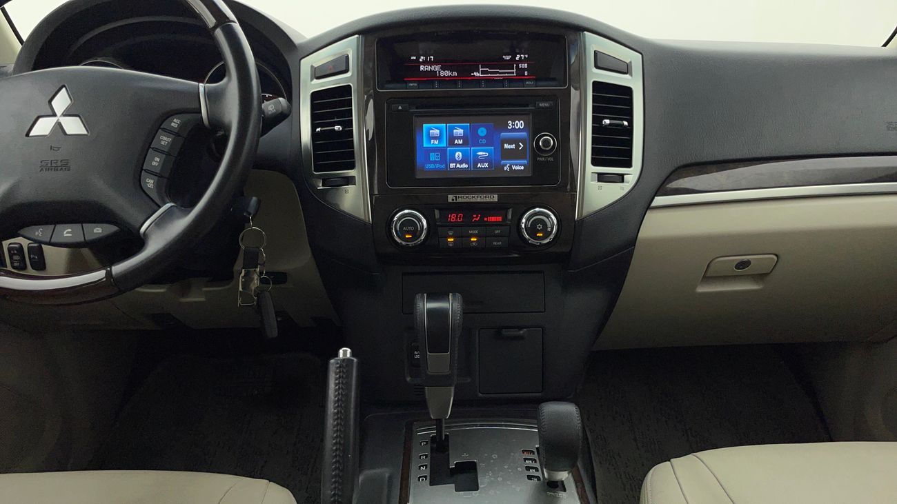 ميتسوبيشي باجيرو GLS HIGHLINE 3.8 | بدون دفعة مقدمة | اختبار القيادة في المنزل