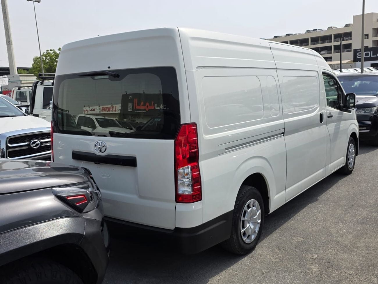 Toyota Hiace DLS - STD ROOF 2019 HIACE DIESEL RIGHT HAND 2.8 LITER AUTOMATIC 5 DOORS