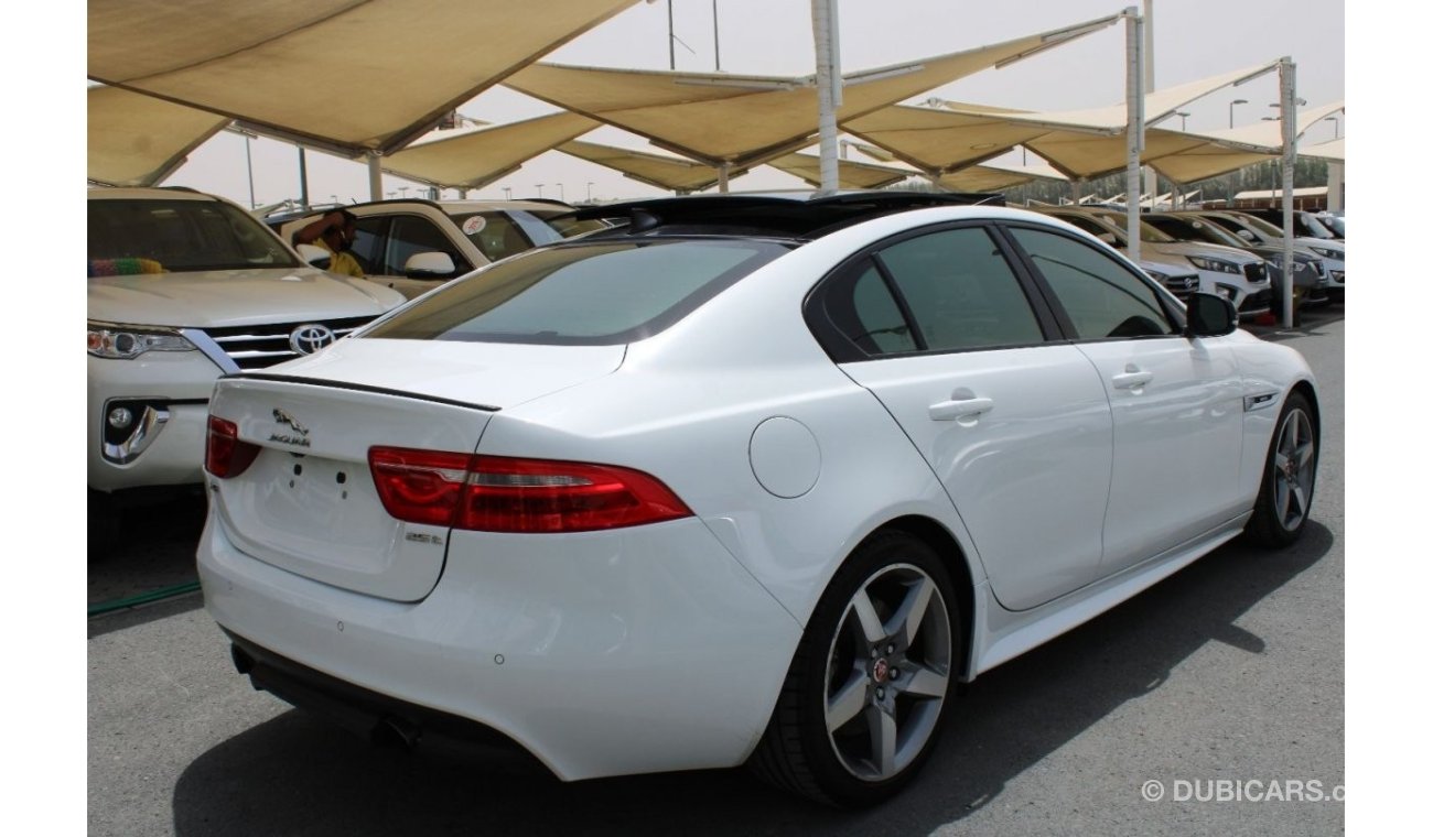 Jaguar XE R - SPORT - GCC - 2 KEYS - FULL OPTION - ACCIDENTS FREE - CAR IS IN PERFECT CONDITION INSIDE OUT