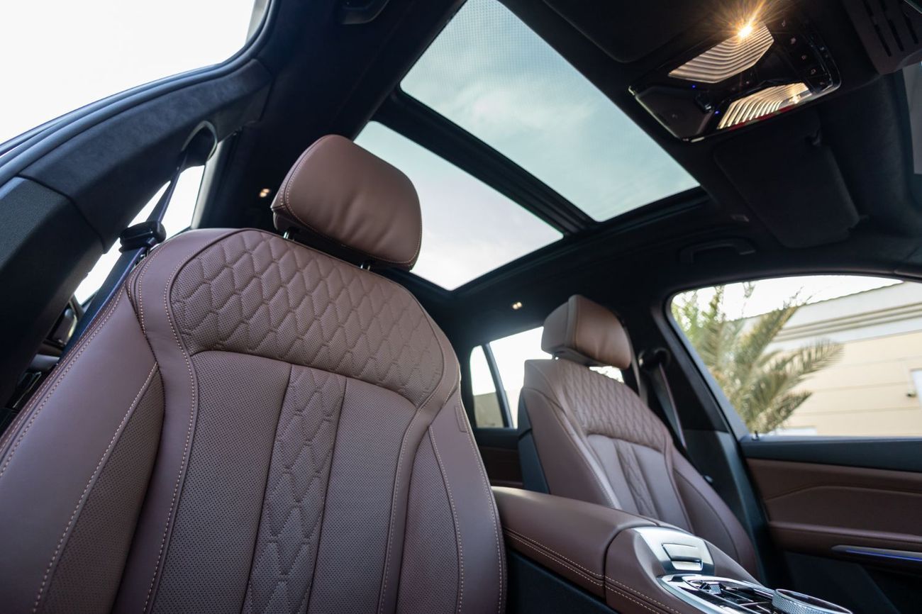 بي أم دبليو X7 40i M Sport Pure 3.0L (335 HP)