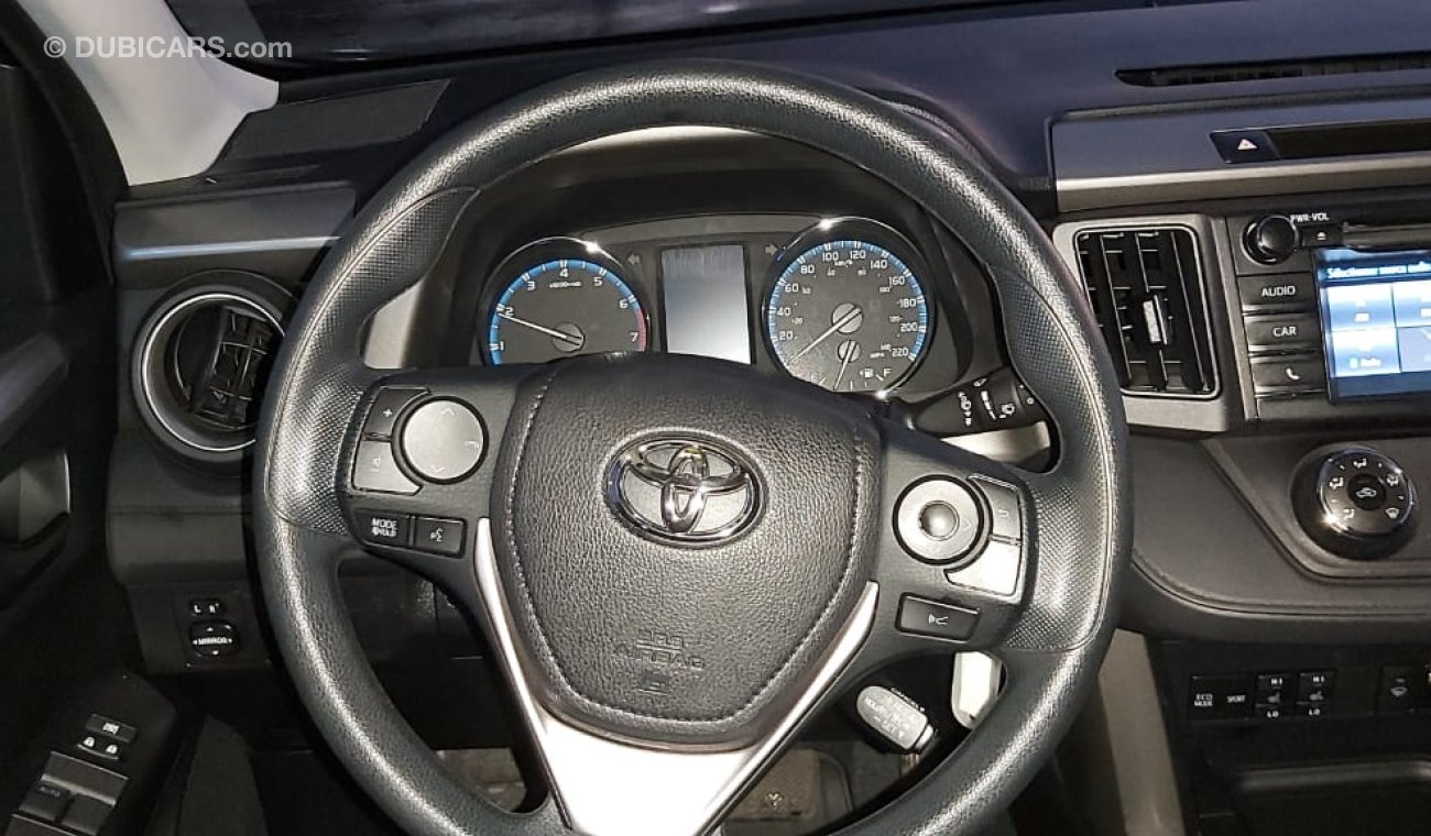 Toyota RAV4 TOYOTA RAV 4 LE  2.5L  2018    20000KM CANADIAN