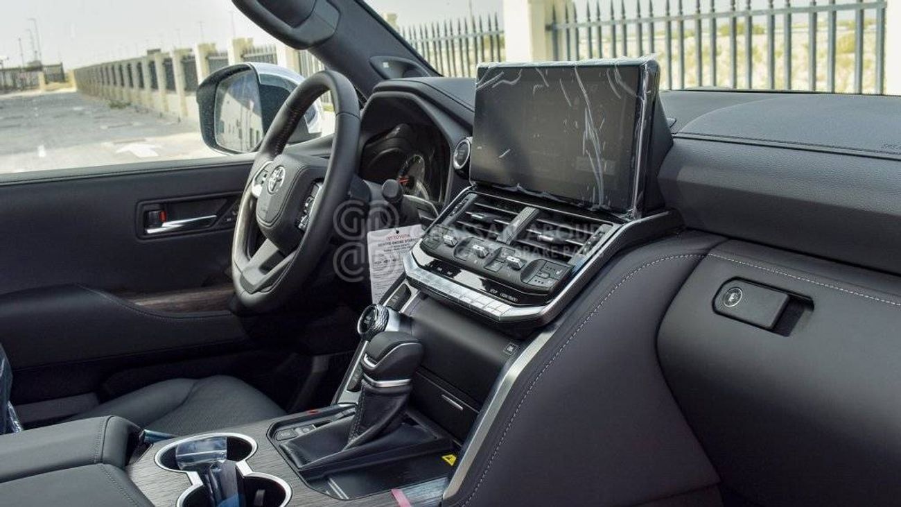 Toyota Land Cruiser VX 3.3L