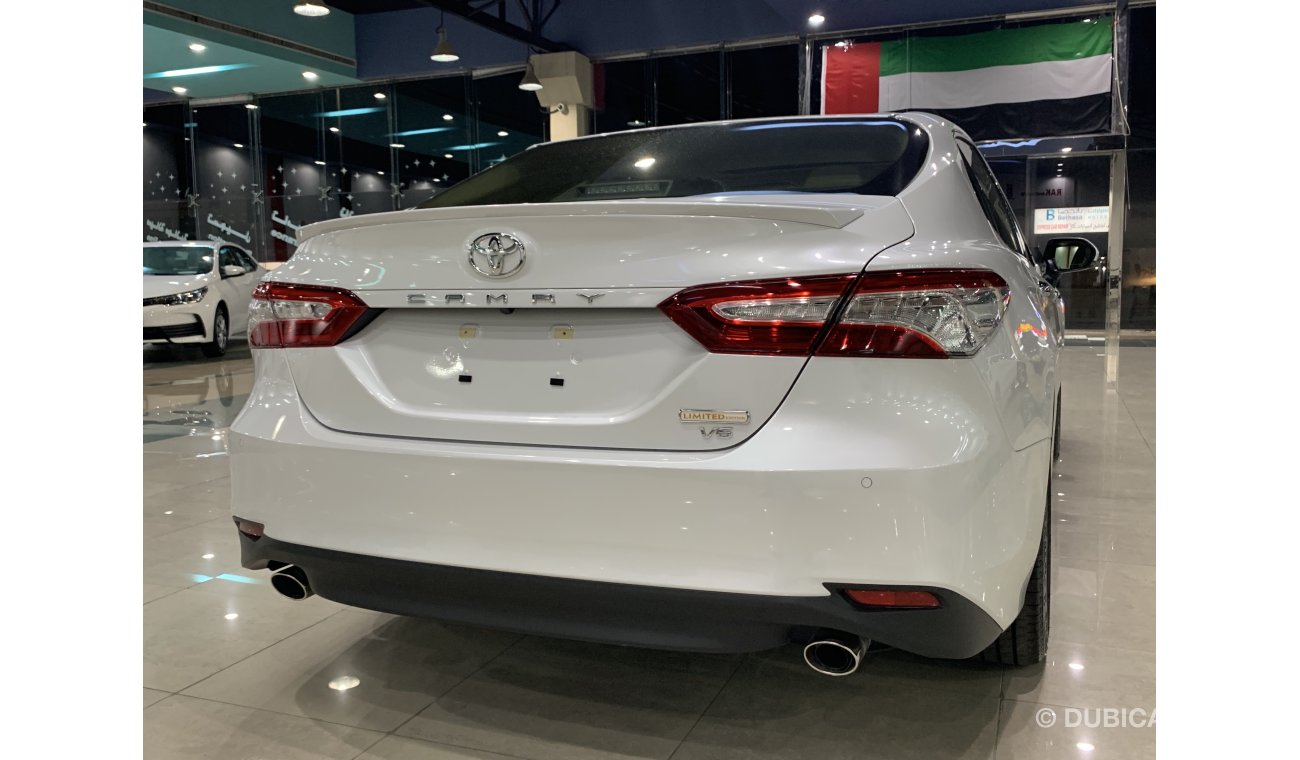 Toyota Camry 3.5 MY2020 Local Registration ( Warranty 5 years , 30k Service contract )