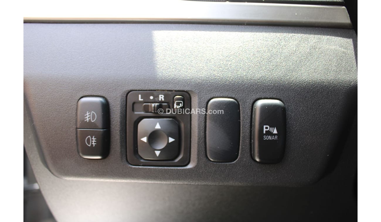 Mitsubishi Pajero GLS Mid PAJERO 2016 - GCC - ACCIDENTS FREE - SEMI FULL OPTION  -