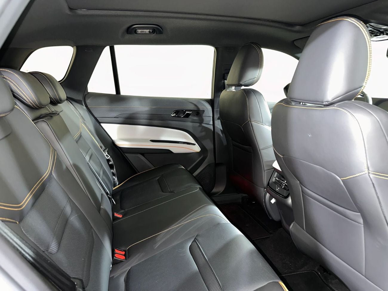 Ford Territory TITANIUM DARK EDITION TER4325 / AL TAYER MOTORS AL QOUZ SHOWROOM