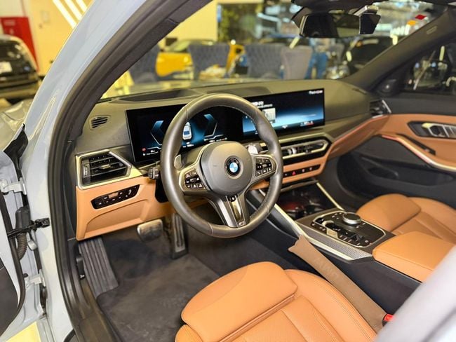 BMW 3 Series 320i 2024 BMW 3-Series 320i M-Kit Perfect Condition 2 Years Full Warranty, миниатюра 27