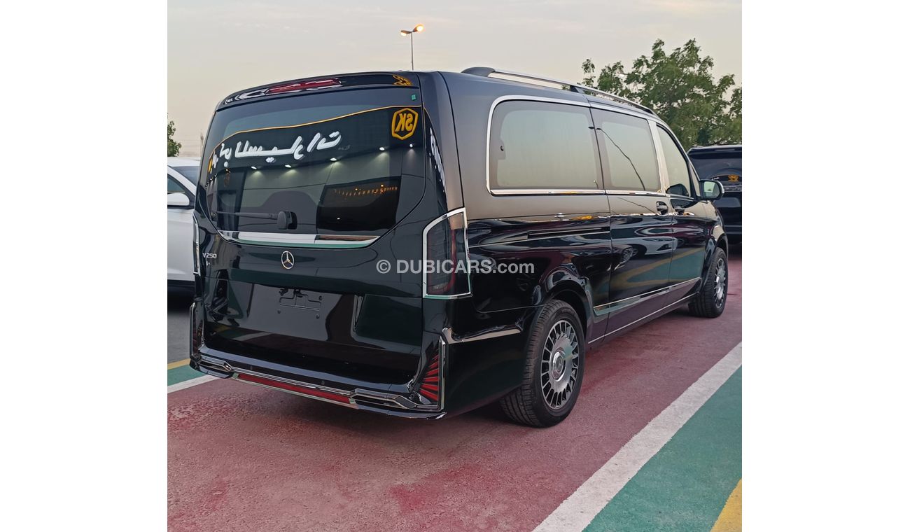 Mercedes-Benz V 250 V4, 2.0L Petrol,  VIP, Platinum, Front & Rear DVD's With Leather Seats, and Much More (CODE #VITO)