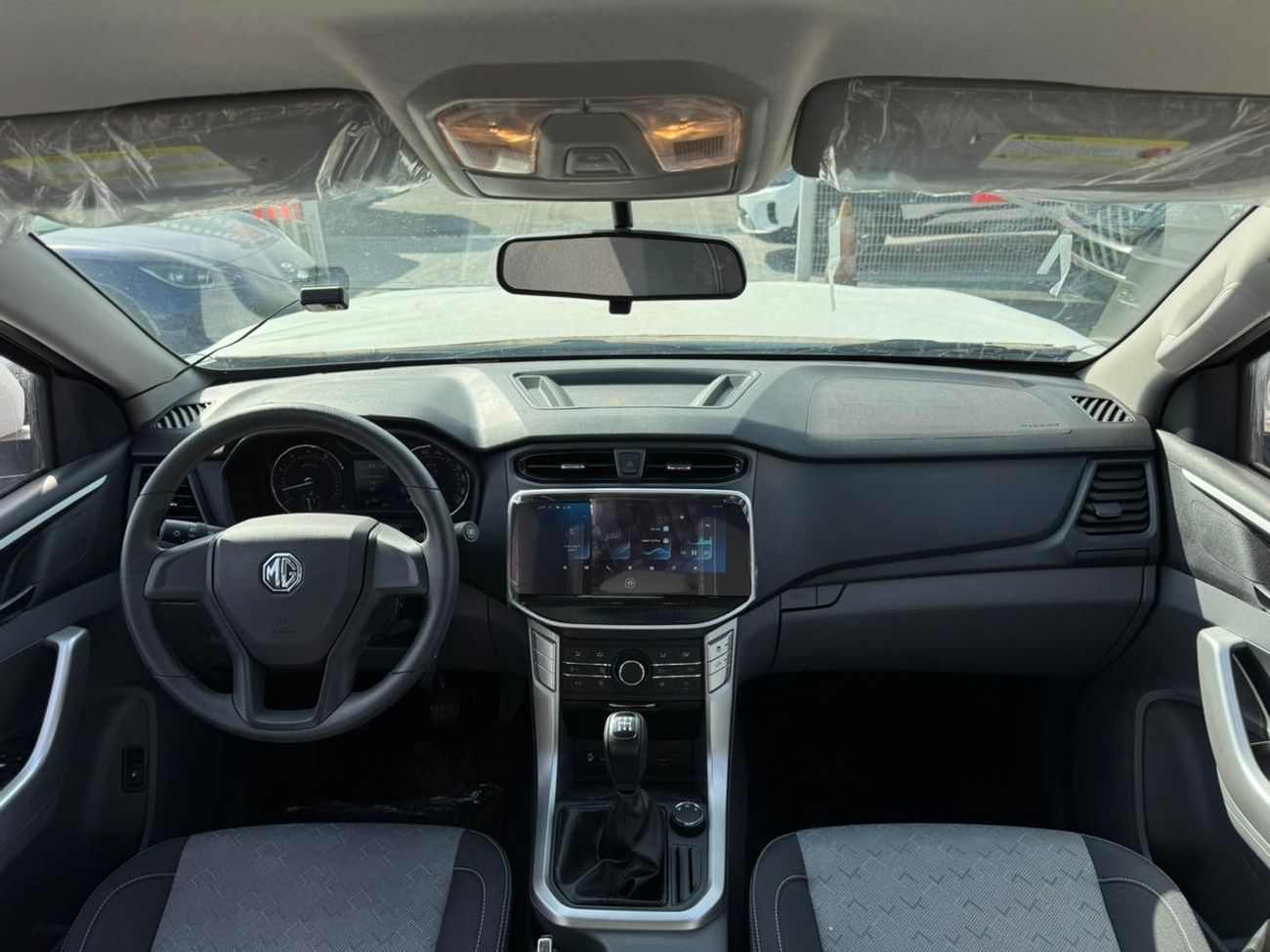 أم جي T60 T60 2.4L Petrol Manual DC 4WD 2025 Export Price @ 50,500 AED