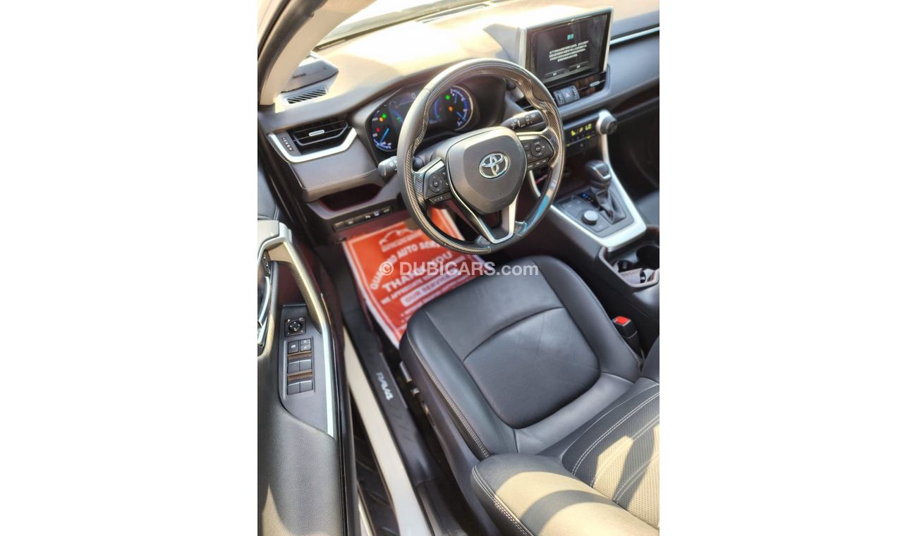 Toyota RAV4 TOYOTA RAV4 XLE FULL OPTIONS PANORAMA HYBRID