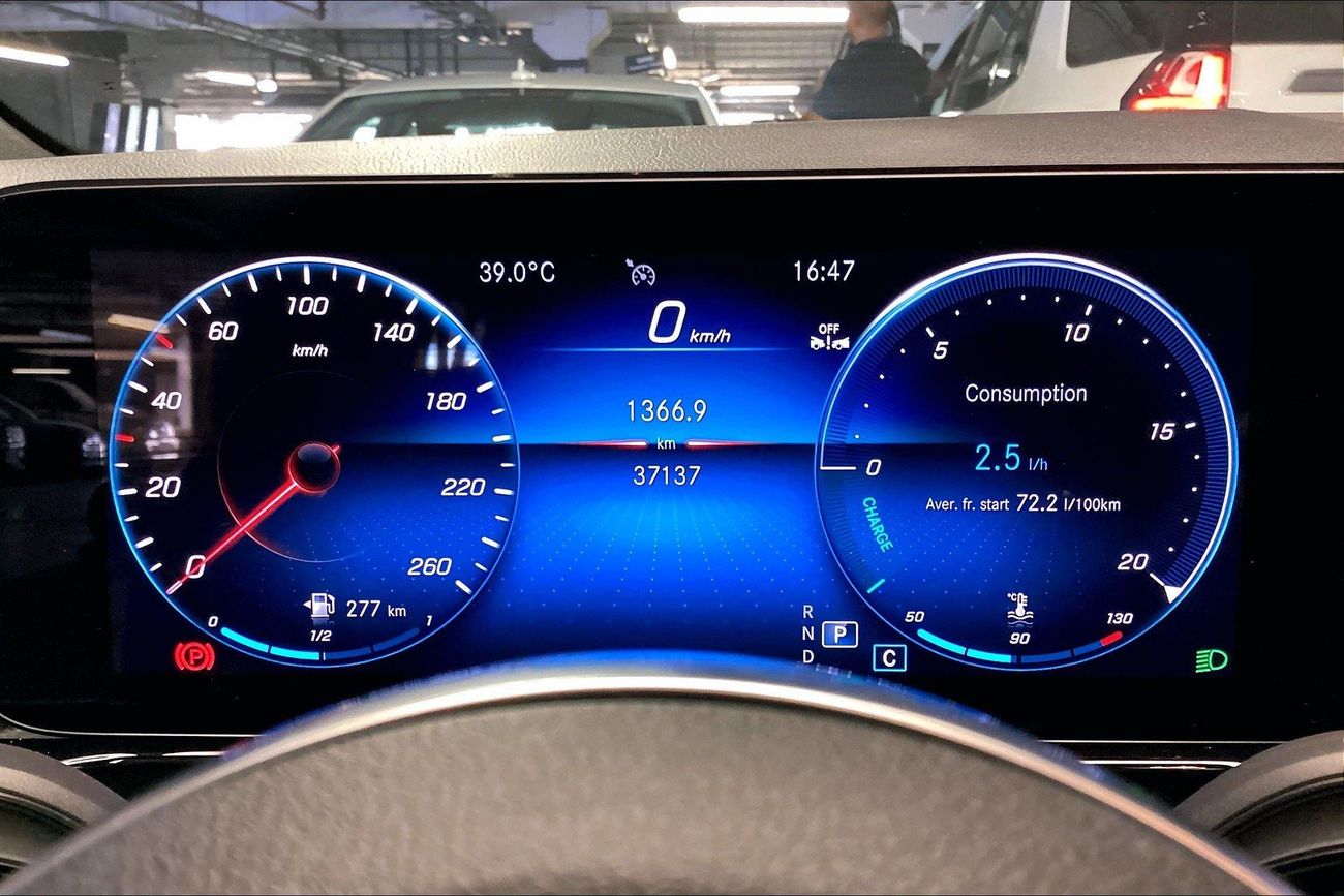 Mercedes-Benz GLA 200 Premium | Guaranteed Warranty | 0 Down Payment