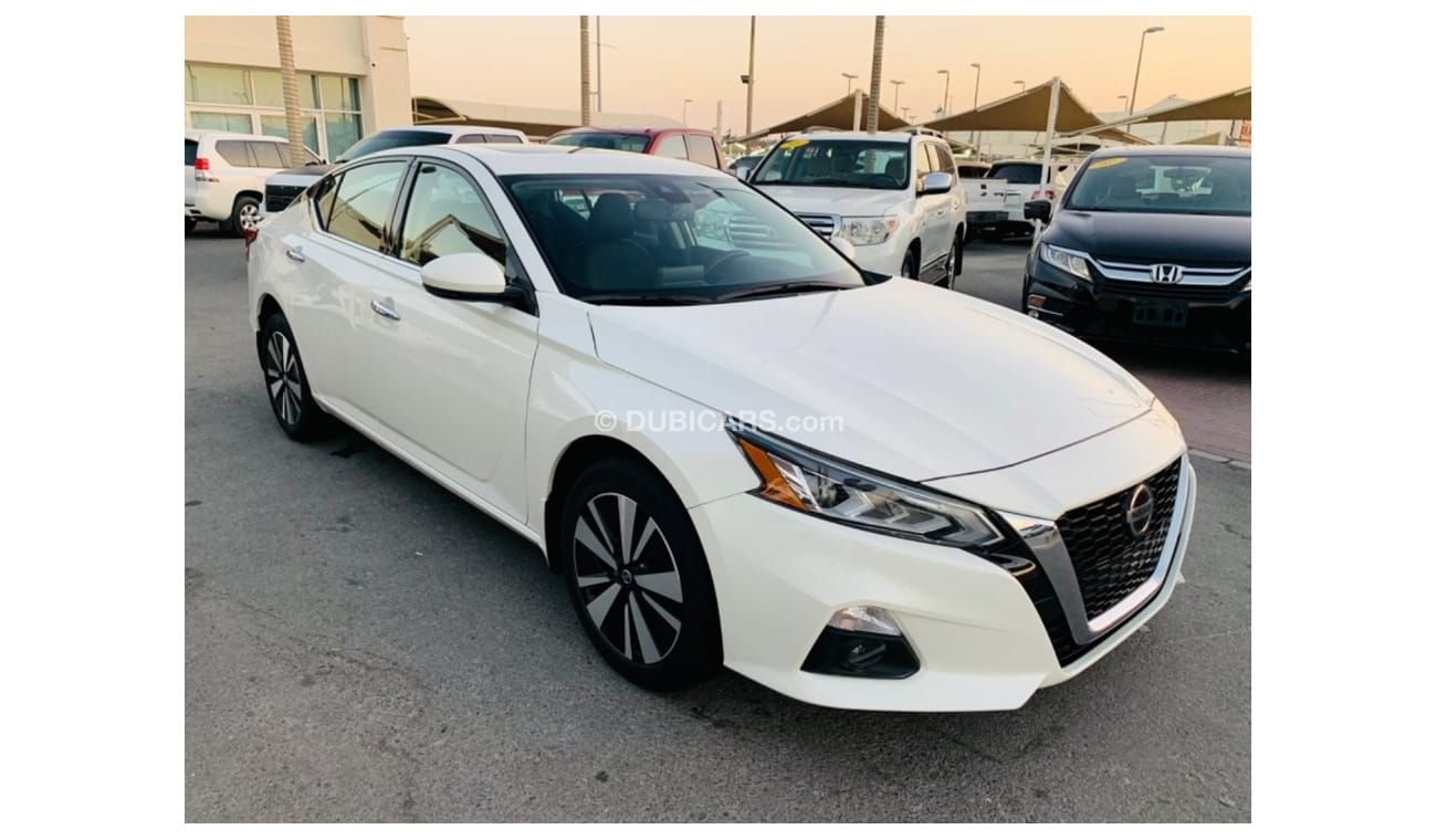 نيسان ألتيما SV