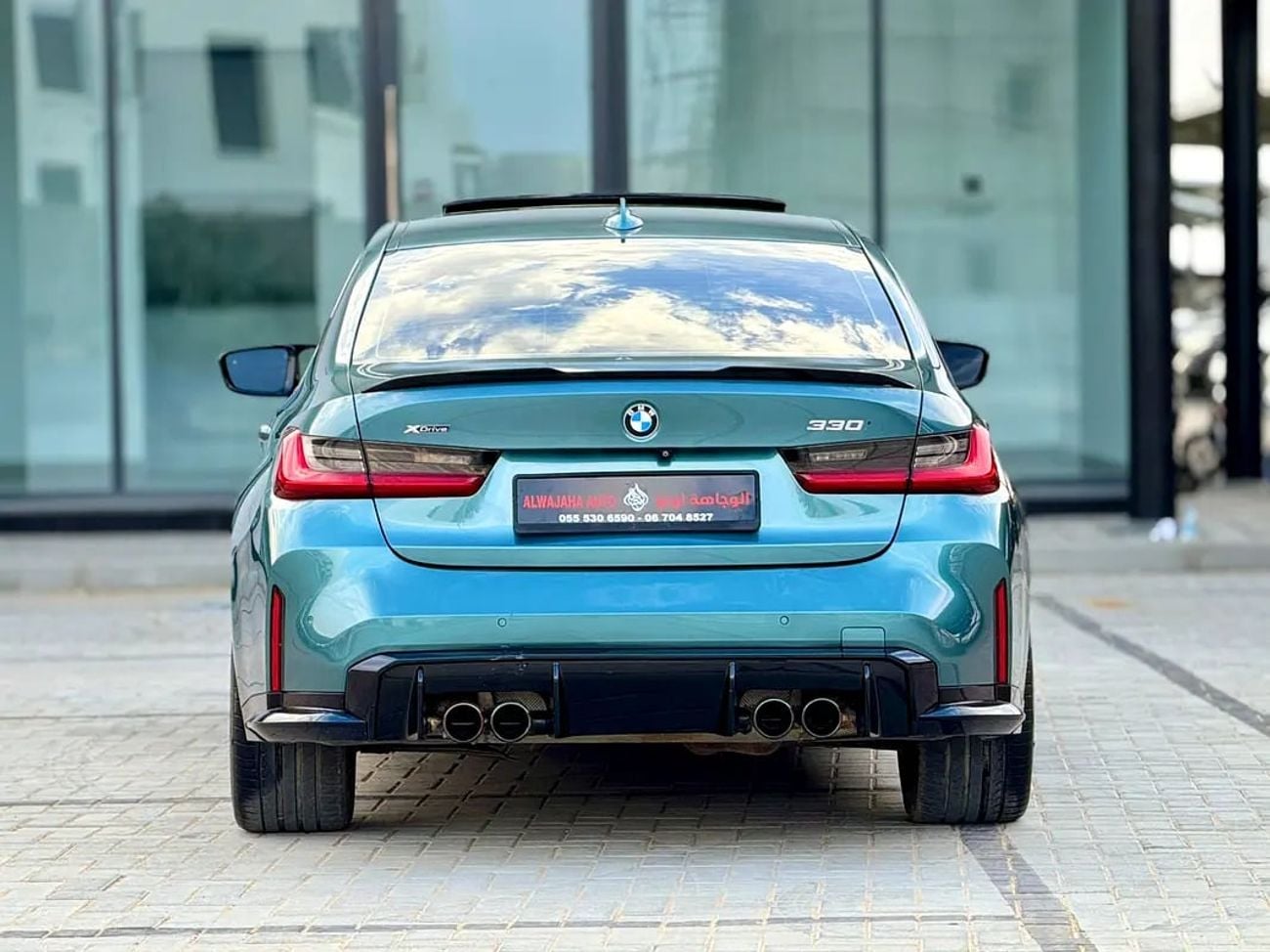 BMW 330e 330e xDrive (American Specs)