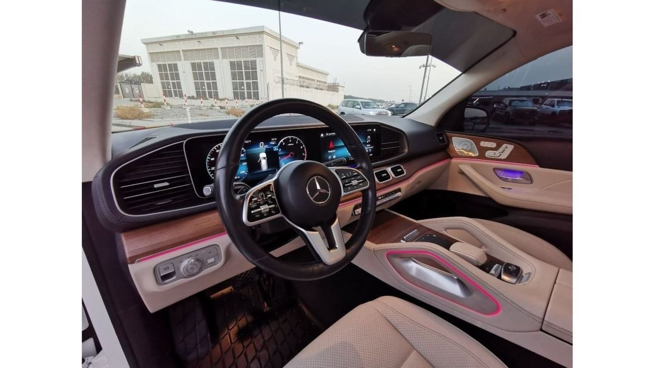 مرسيدس بنز GLS 450 Mercedes Benz GLS450  ( Maybach KIT ) - 2022 - Pearl White /Gold