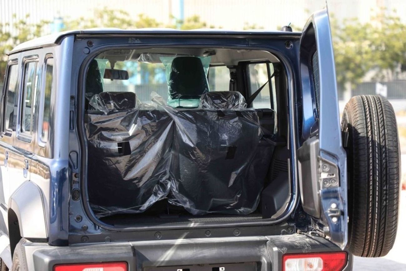 سوزوكي جيمني 2024 سوزوكي جيمني 1.5 4x4 5DR GLX - أزرق من الداخل أسود | تصدير فقط