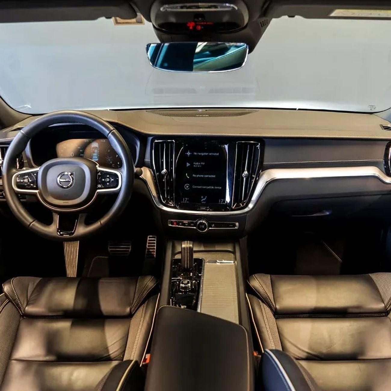 Volvo S60 B4 R Design 2.0L AED 1,819 pm • 0% Downpayment • S60 R-Design • Agency Warranty