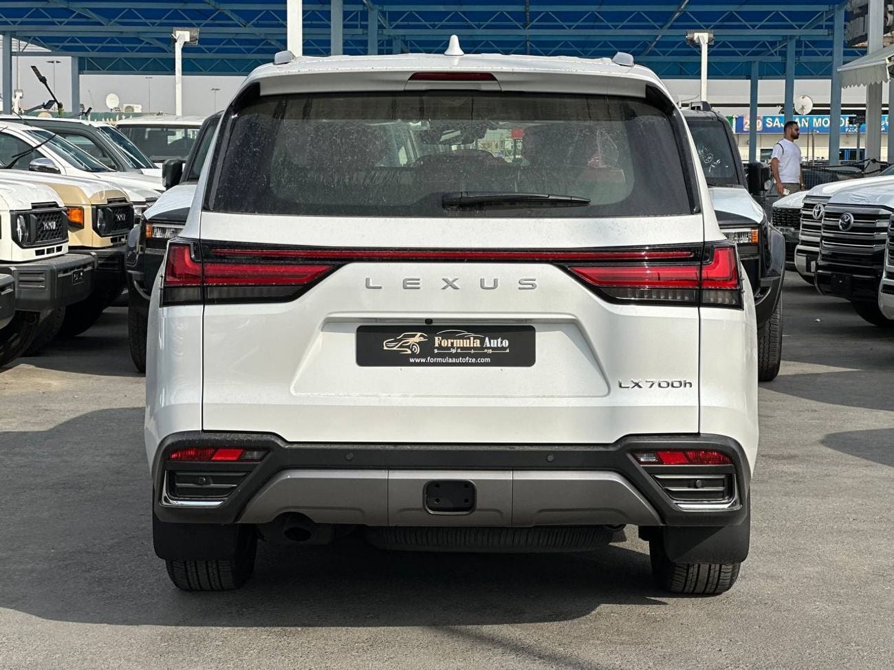 لكزس LX 700h أوربان سيجنتشر 3.5 لتر هجينة أوتوماتيكية // 2026 // كاملة المواصفات مع رادار ونظام تعطيل شاشة العرض
