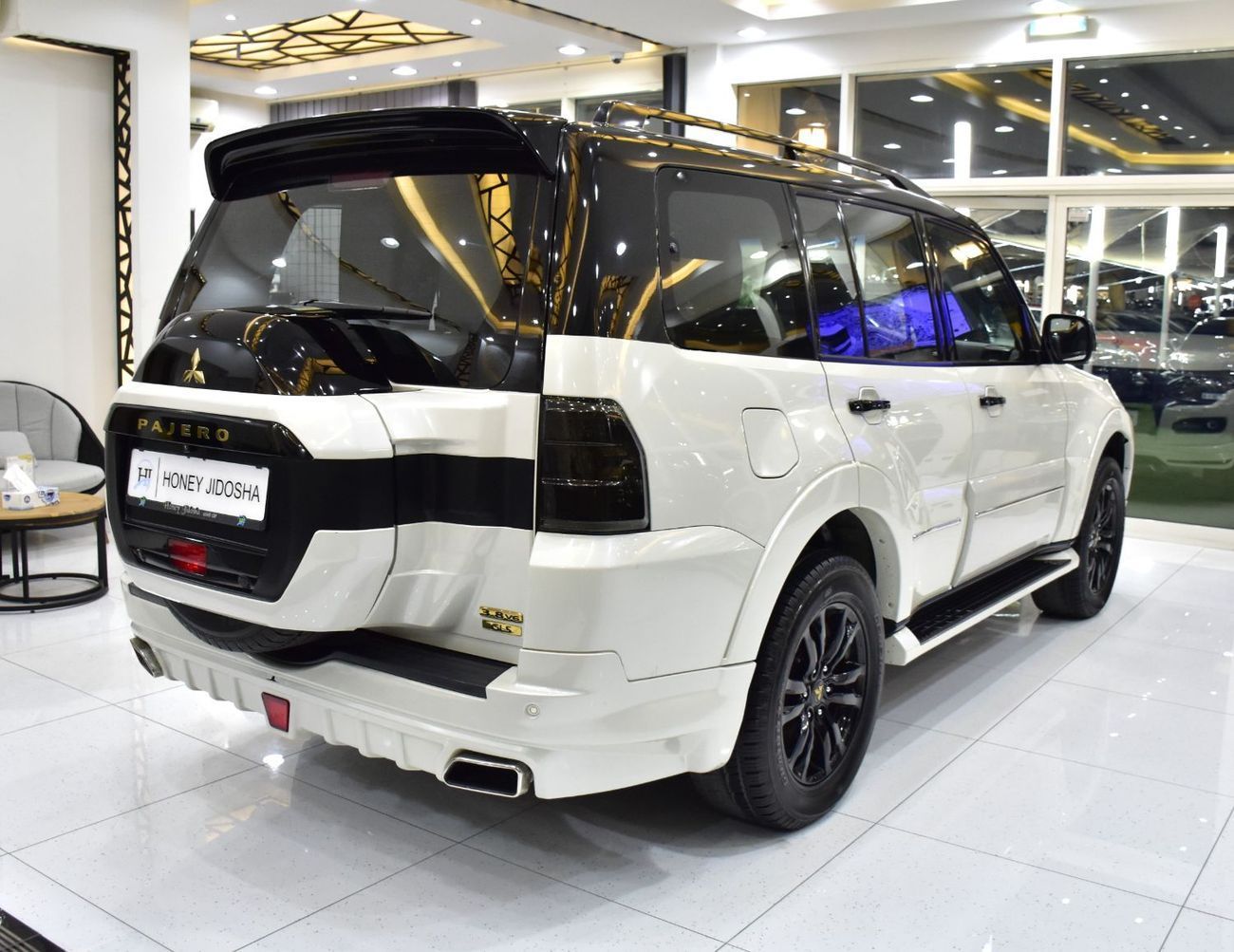 Mitsubishi Pajero EXCELLENT DEAL for our Mitsubishi Pajero Signature Edition GLS 3.8 ( 2020 Model ) in White / Black C