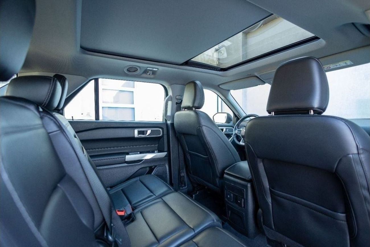 فورد إكسبلورر XLT 202A 2.3L 4WD Ford Explorer XLT (7 SEATER) 2022 GCC under Agency Warranty and Service Contract w