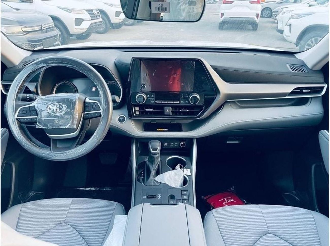 تويوتا هايلاندر TOYOTA HIGHLANDER GLE 2.5L HYBRID 2024 MODEL pearl white
