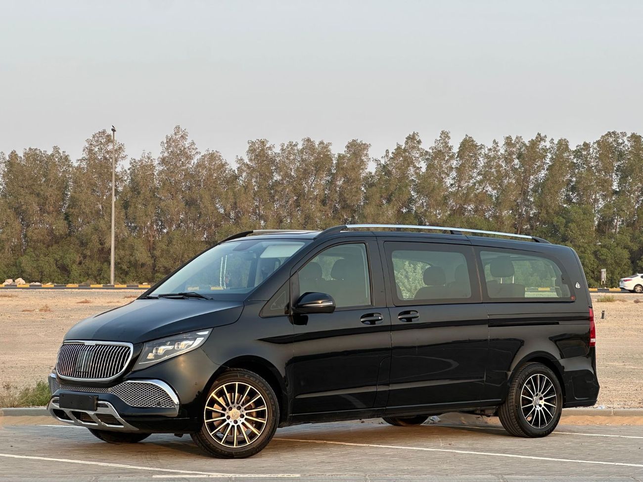 Mercedes-Benz V 250 MERCEDES V-250 2019 GCC BODU=Y KIT MAYBACH GOOD CONDITION INSIDE OUT SIDE