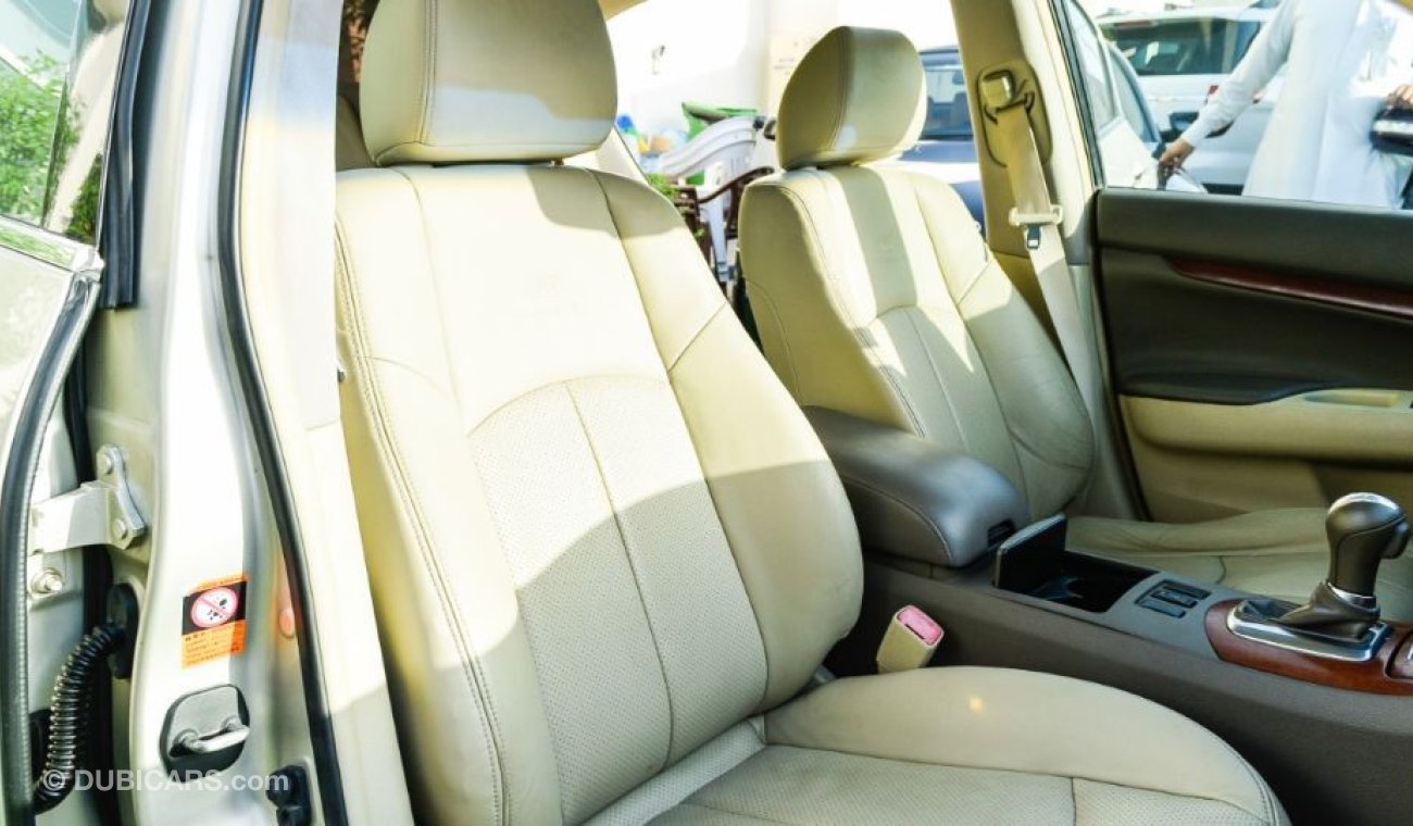 Infiniti G35 Model 2008 Gulf silver color number one leather hatch screen wheels Camera in excellent condition th