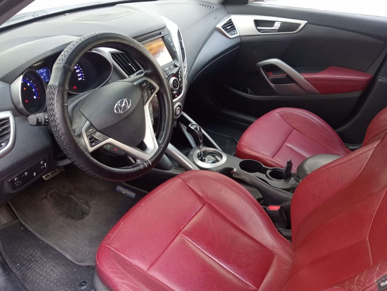 Hyundai Veloster TOP