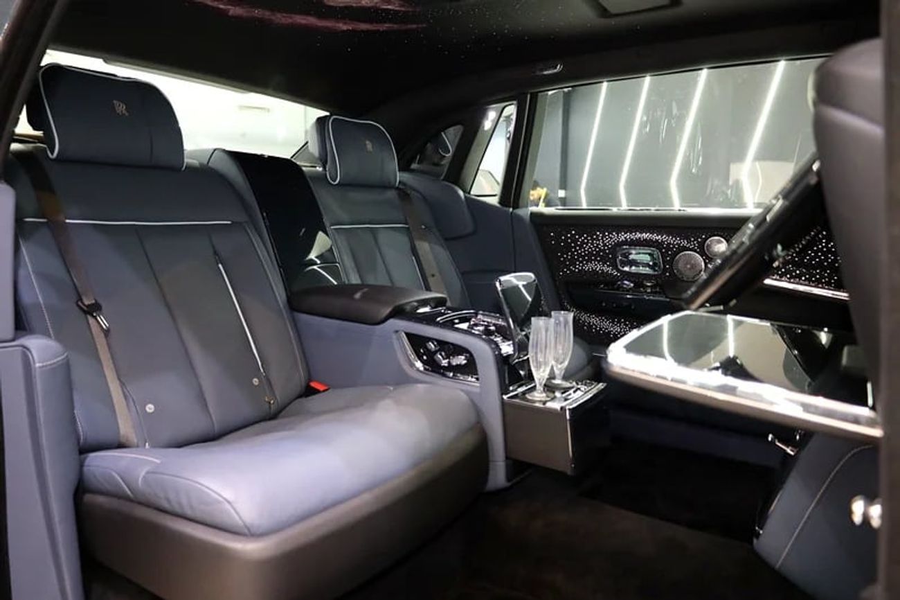 رولز رويس فانتوم Tempus Collection 1 of 20, Bespoke Audio, Rear VIP Seats/Entertainment Display!!