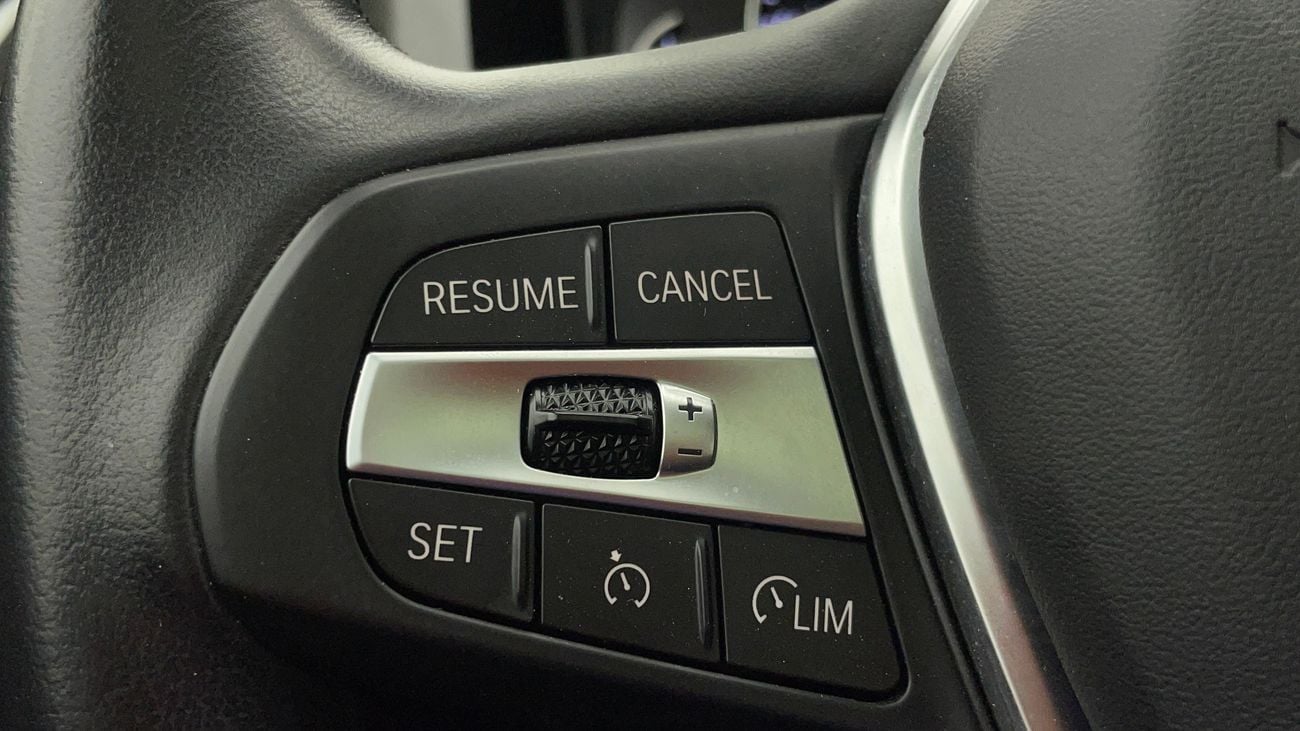 BMW 320i EXCLUSIVE 2 | Zero Down Payment | Home Test Drive