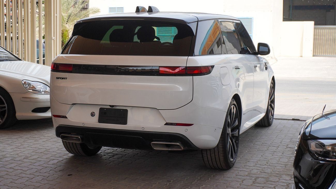 لاند روفر رينج روفر سبورت DYNAMIC SE P400