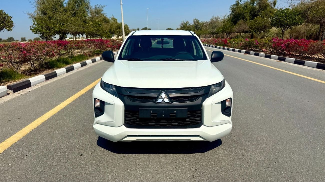 Mitsubishi L200 GL 2.4L (128 HP) Double Cab Utility