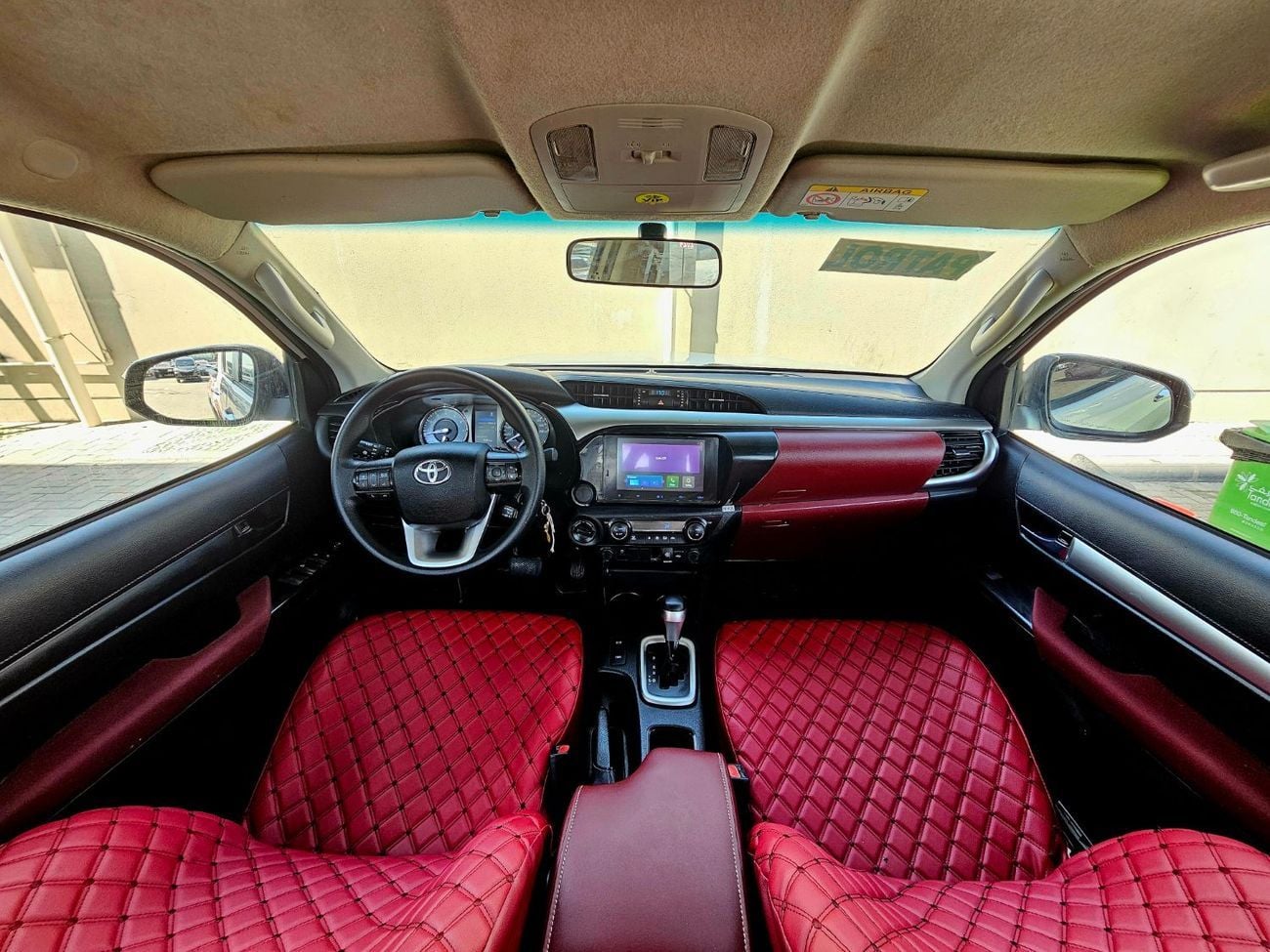 تويوتا هيلوكس SR5/ 4WD PATROL AUTOMTIC/ AUTO WINDOWS/ LOW MILEAGE