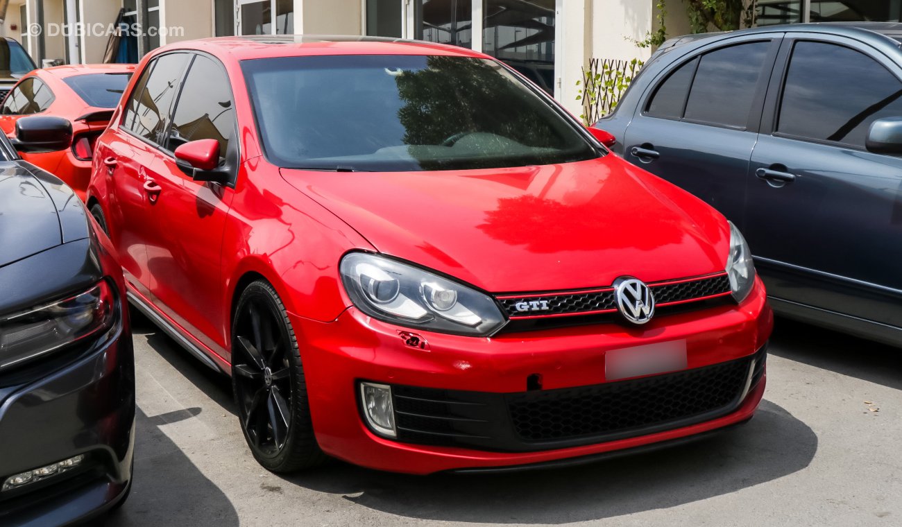 فولكس واجن جولف GTI