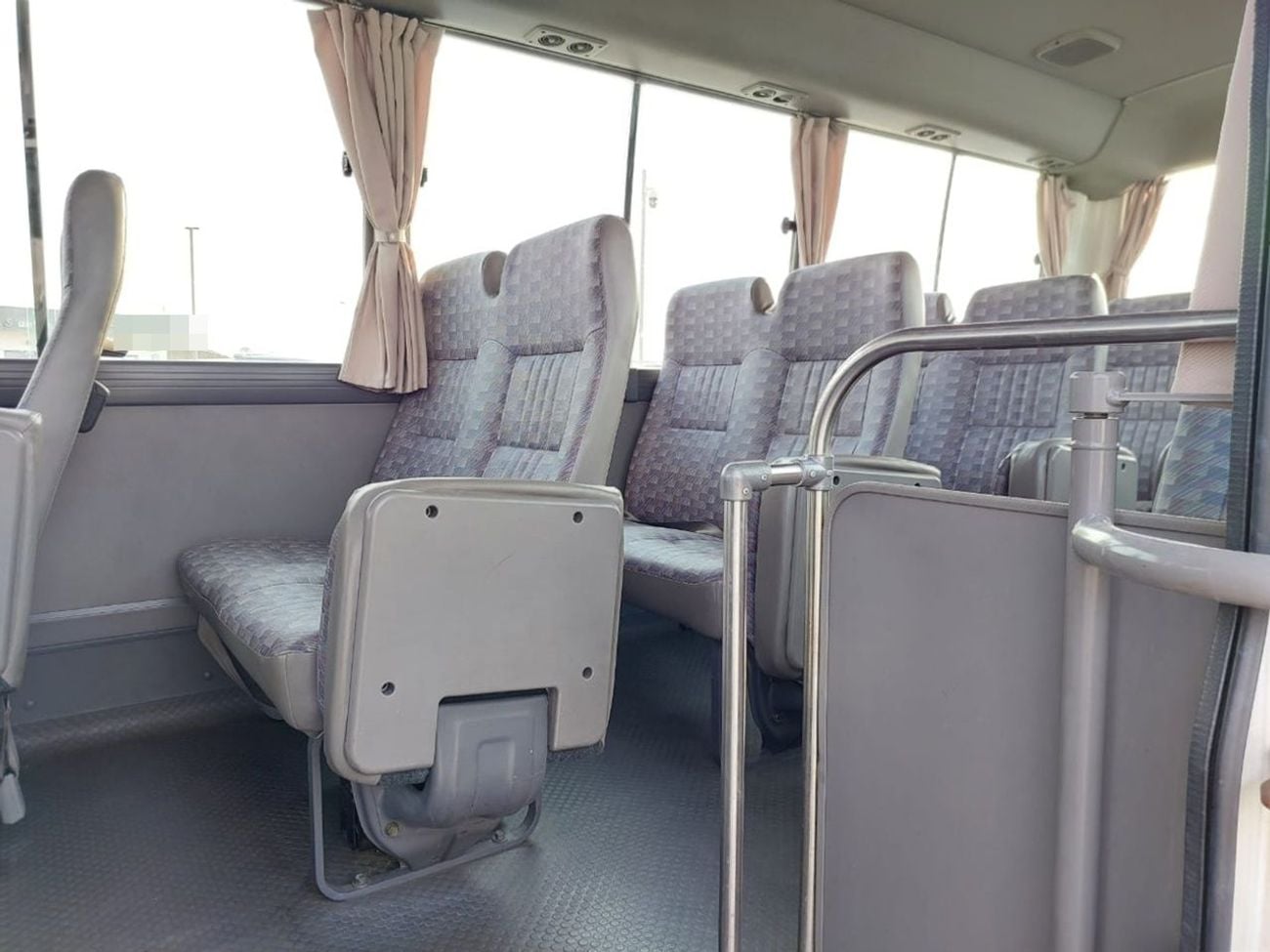 Isuzu Journey ISUZU JOURNEY BUS RHD 2000 MODEL 4.1 L DIESEL MANUAL(PM00136)