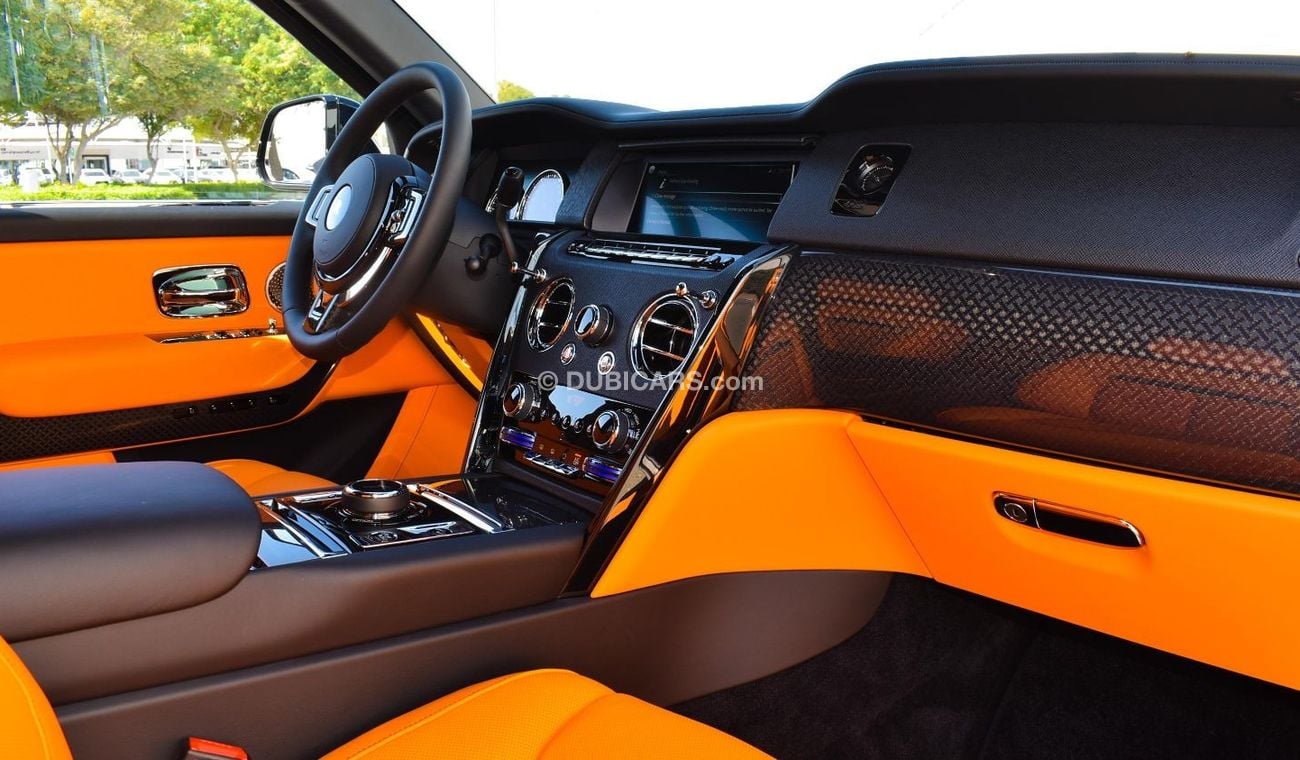 Rolls-Royce Cullinan BLACK BADGE SUV/AWD. Local Registration +10%