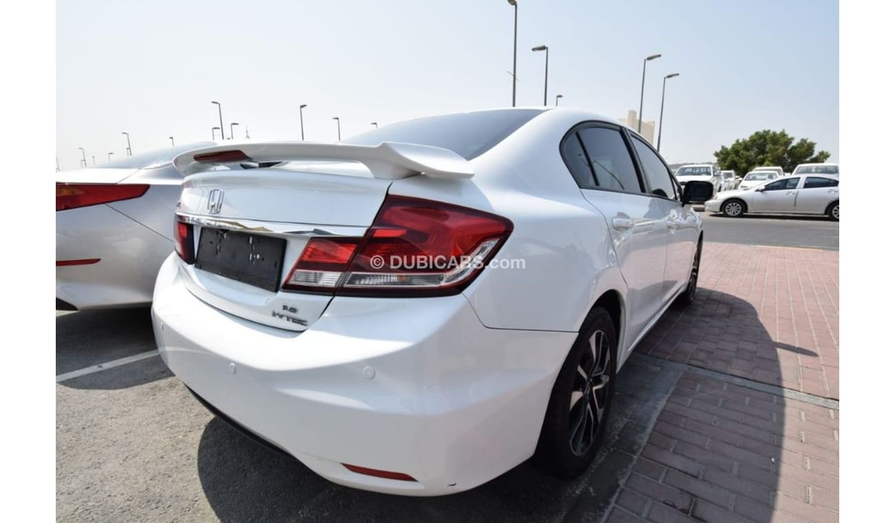 Honda Civic 2014 Gcc no paint no accidents