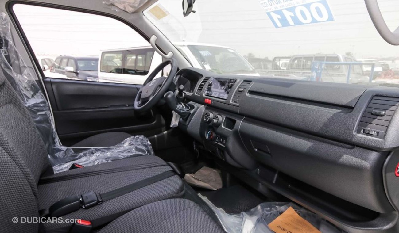 Toyota Hiace 3.0L DIESEL 15 SEATS